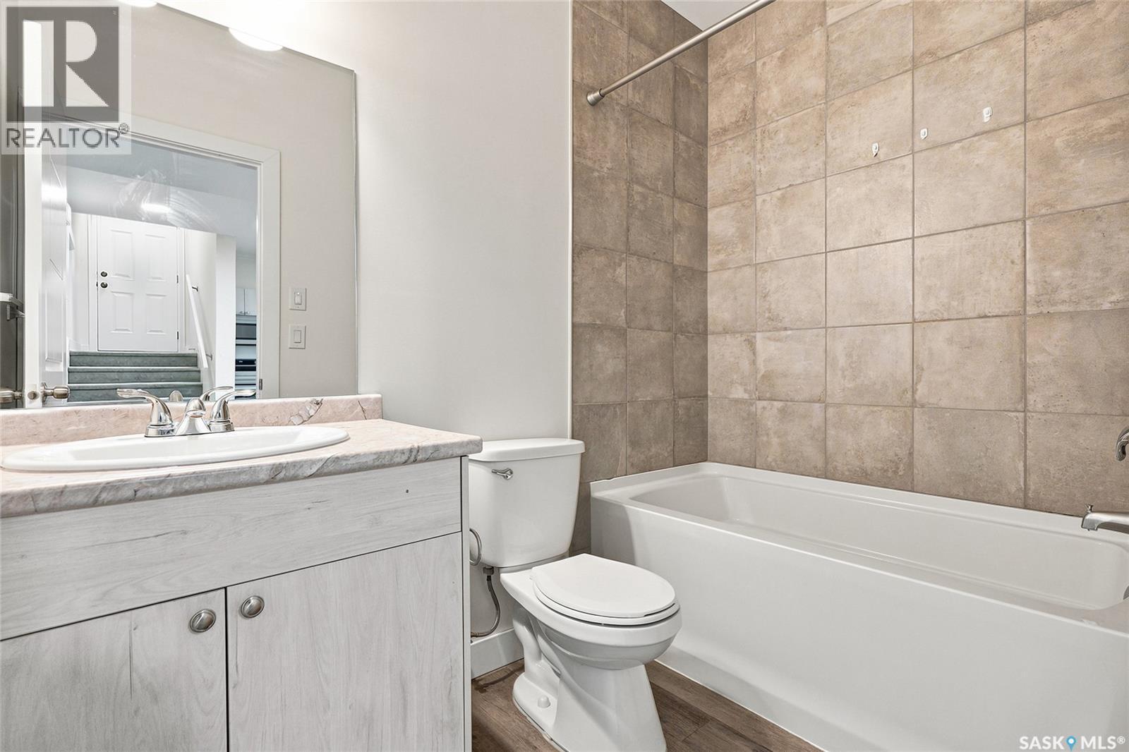 671 Underhill Road, Saskatoon, SK - Indoor Photo Showing Bathroom