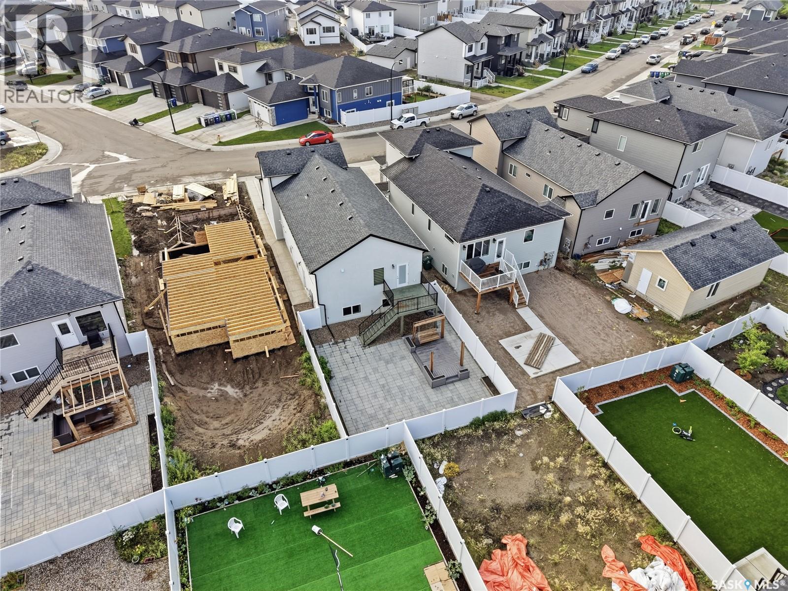 671 Underhill Road, Saskatoon, SK - Outdoor
