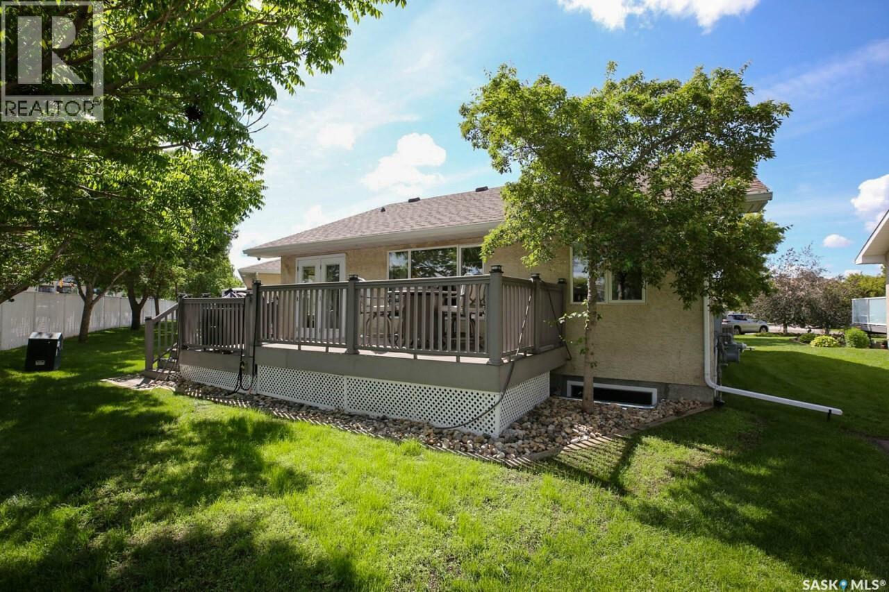 1558 Dewdney Bay, Regina, SK