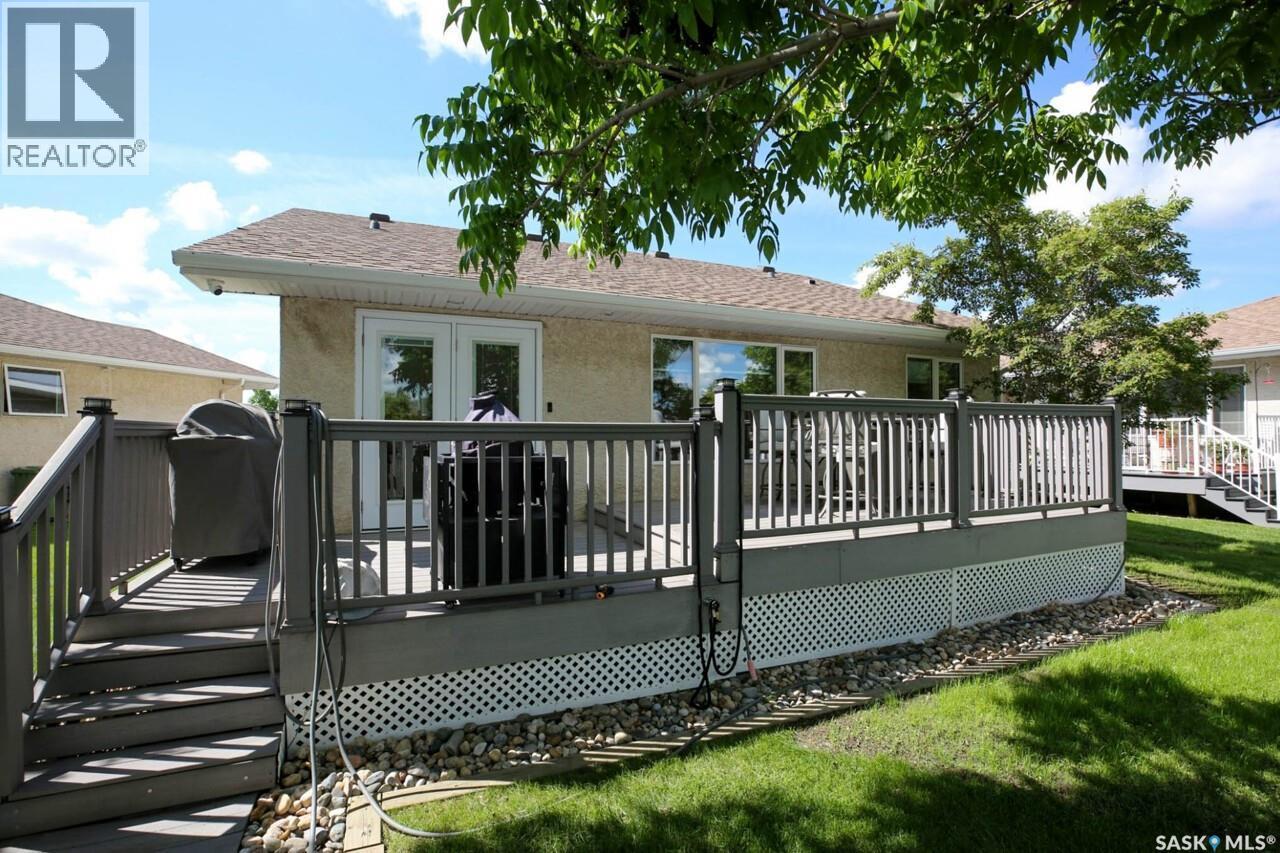 1558 Dewdney Bay, Regina, SK