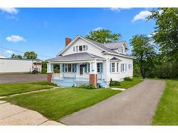 98 Main ST Minto, NB E4B 3M2