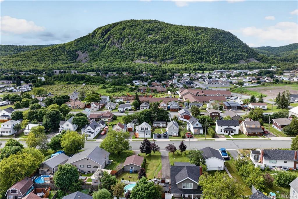 70 Duncan, Campbellton, NB