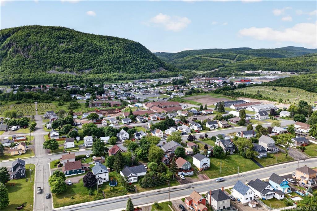 70 Duncan, Campbellton, NB