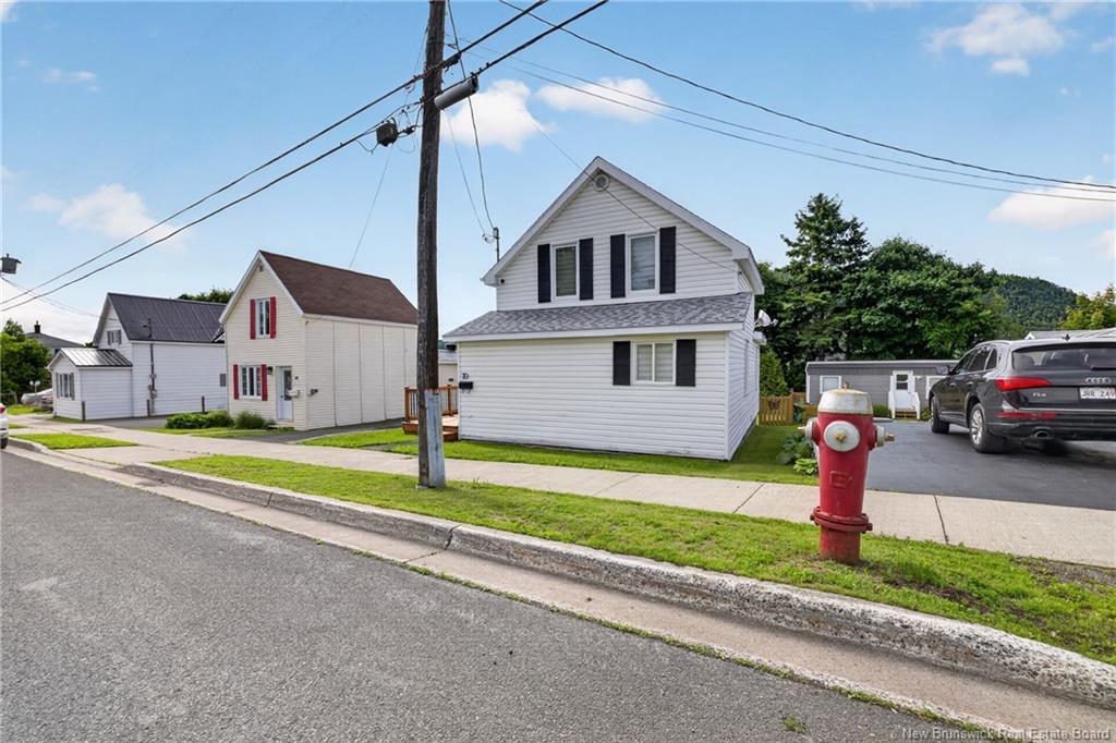 70 Duncan, Campbellton, NB