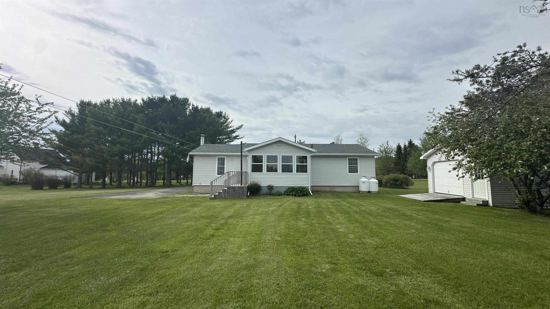 10216 209 Highway, Diligent River, NS