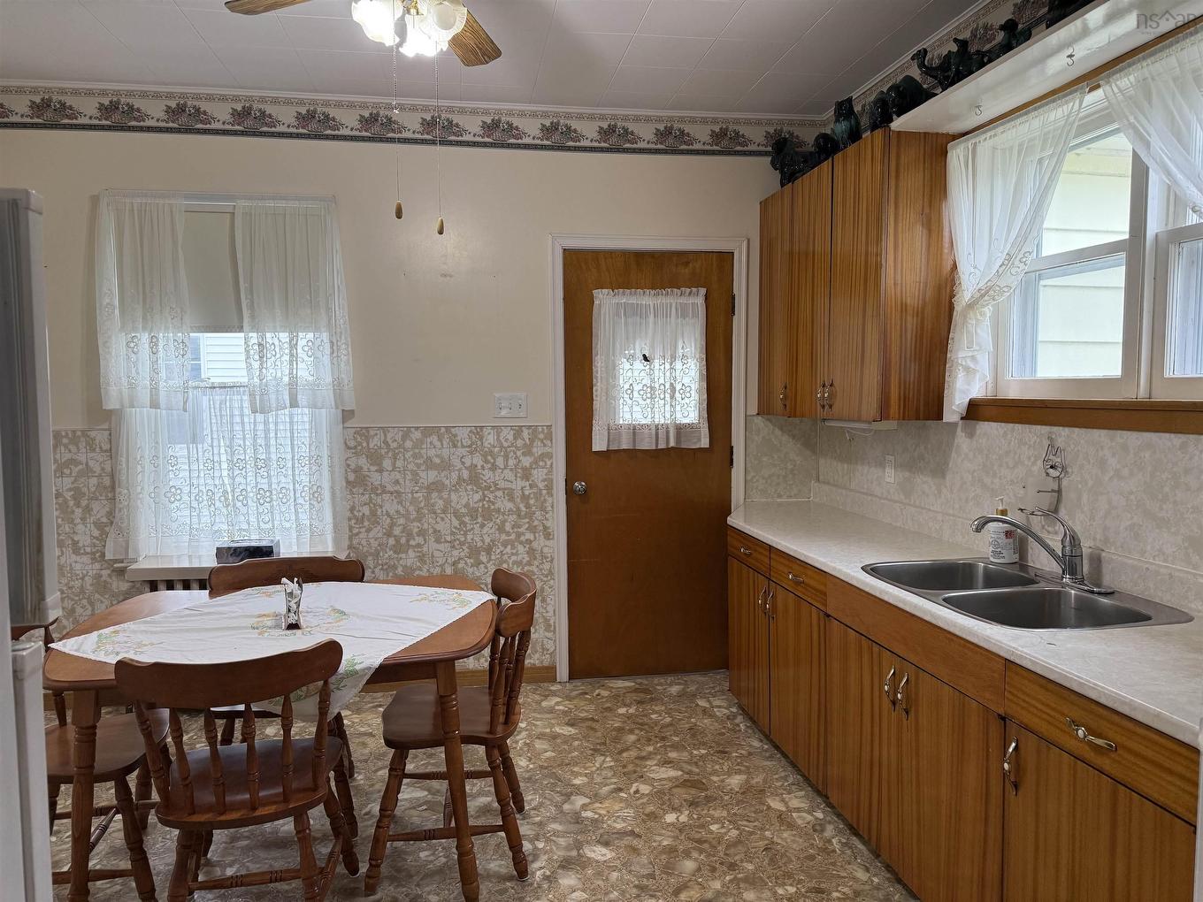 119 River Street, Stellarton, NS