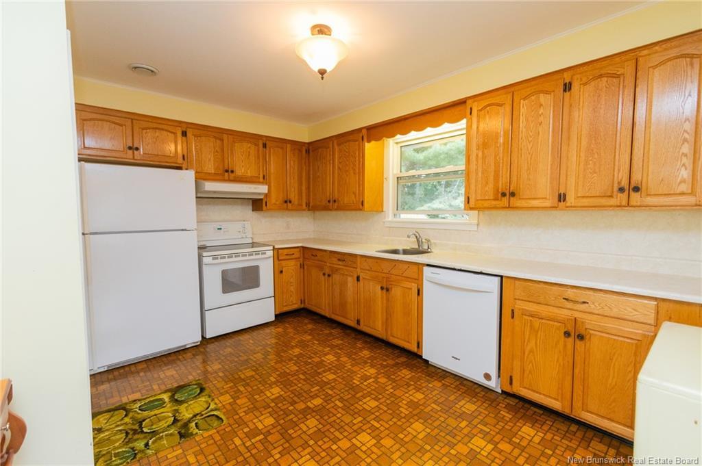 337 Edinburgh St, Fredericton, NB