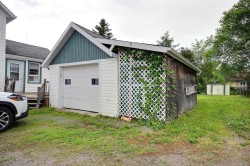 Garage -