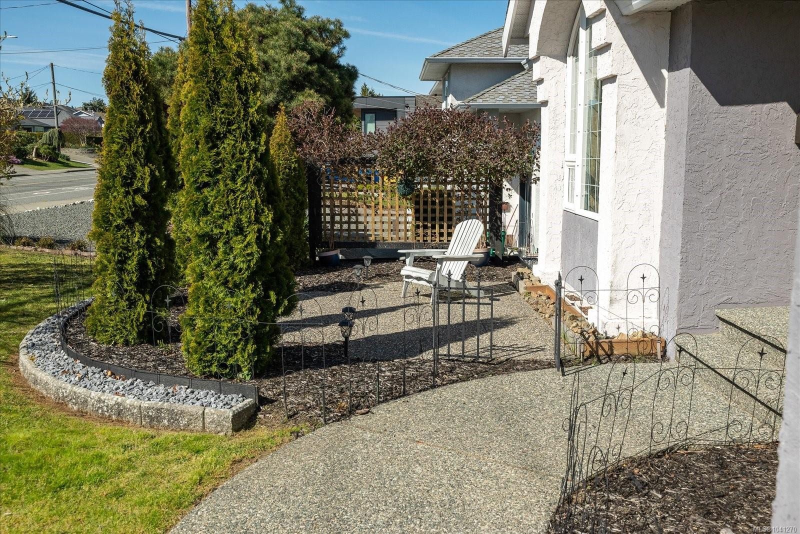 6160 Dover Rd, Nanaimo, BC