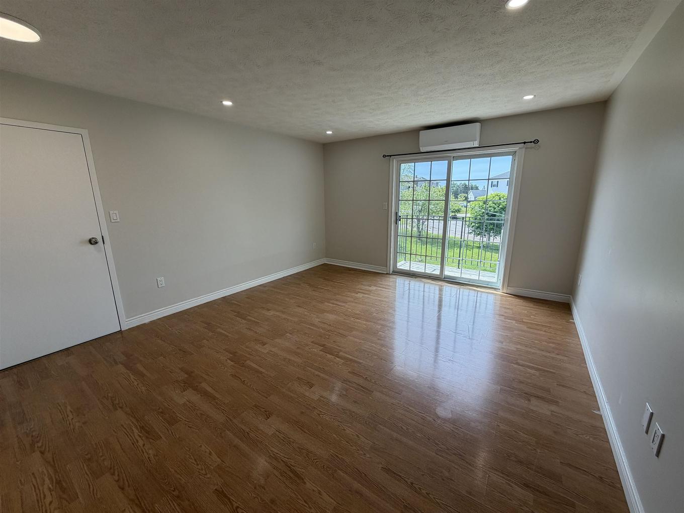 Unit 7 10 Glen Stewart Drive, Stratford, PE