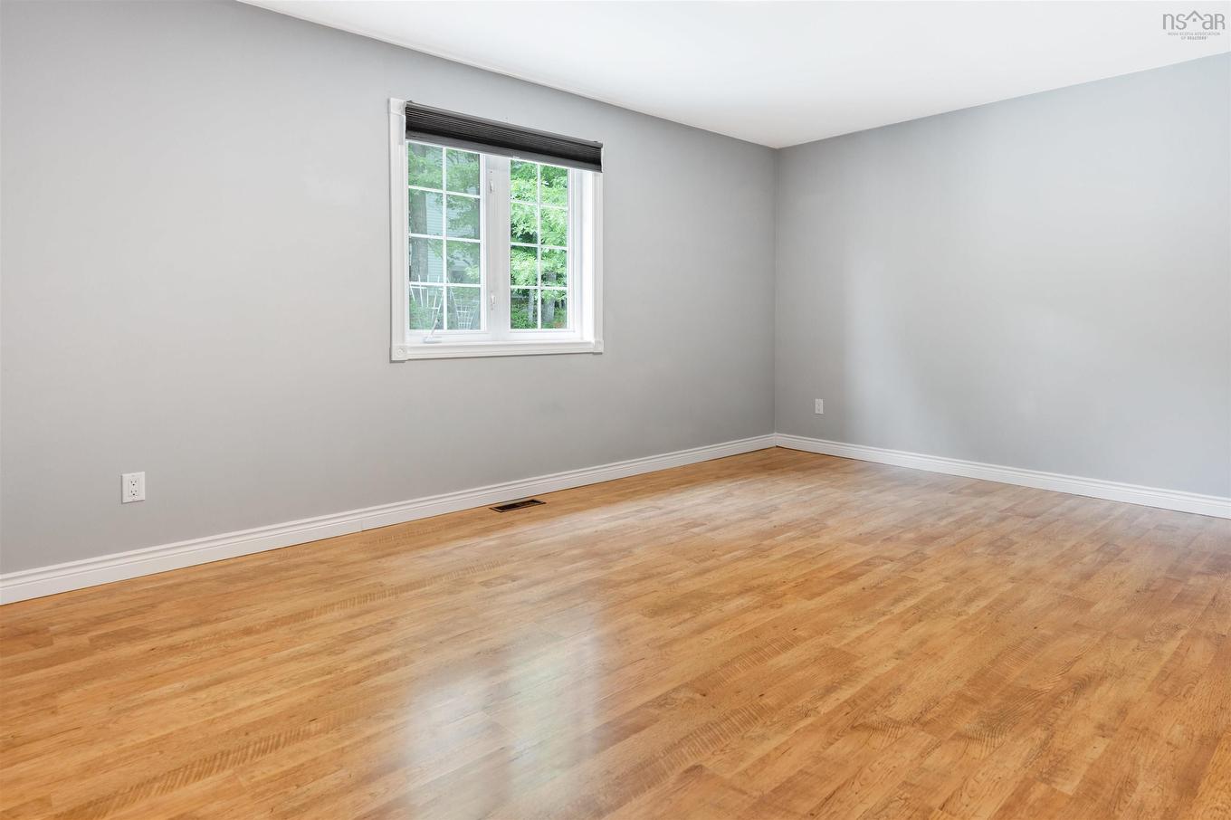 165 Mayfair Drive, Bridgewater, NS - Indoor Photo Showing Other Room