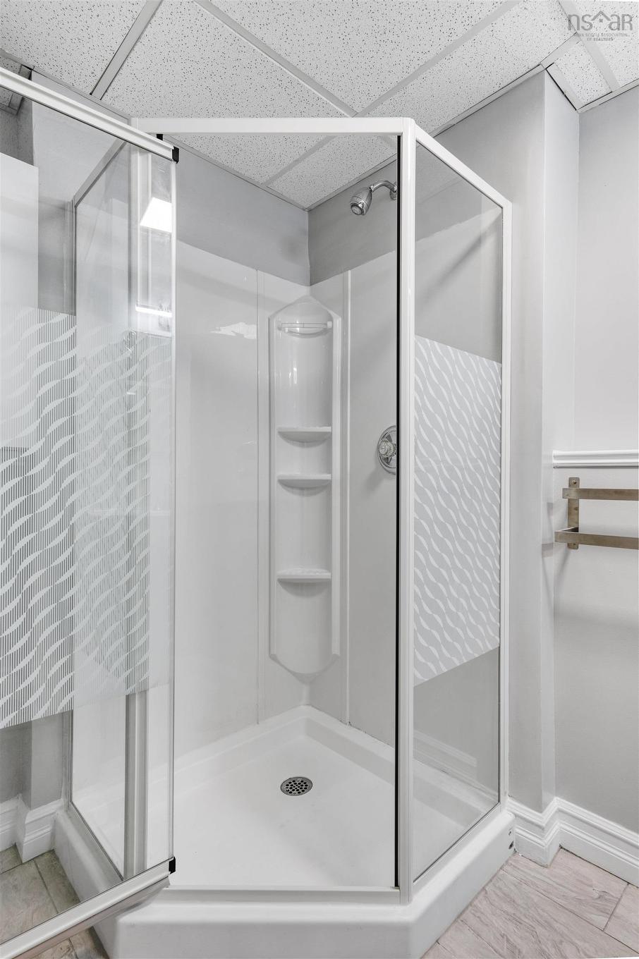 165 Mayfair Drive, Bridgewater, NS - Indoor Photo Showing Bathroom