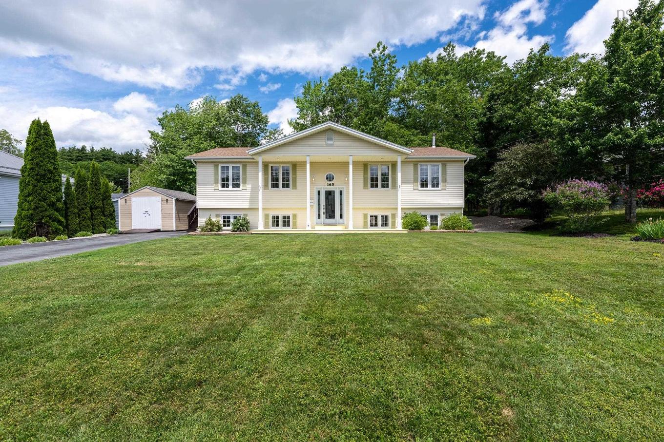 165 Mayfair Drive, Bridgewater, NS - Outdoor