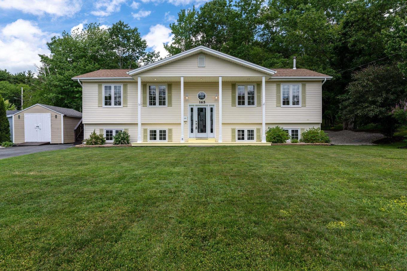 165 Mayfair Drive, Bridgewater, NS - Outdoor