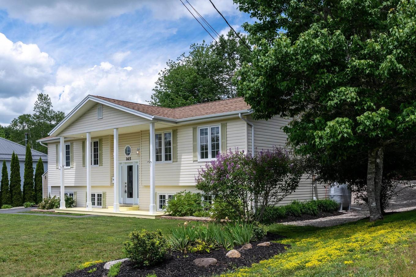 165 Mayfair Drive, Bridgewater, NS - Outdoor