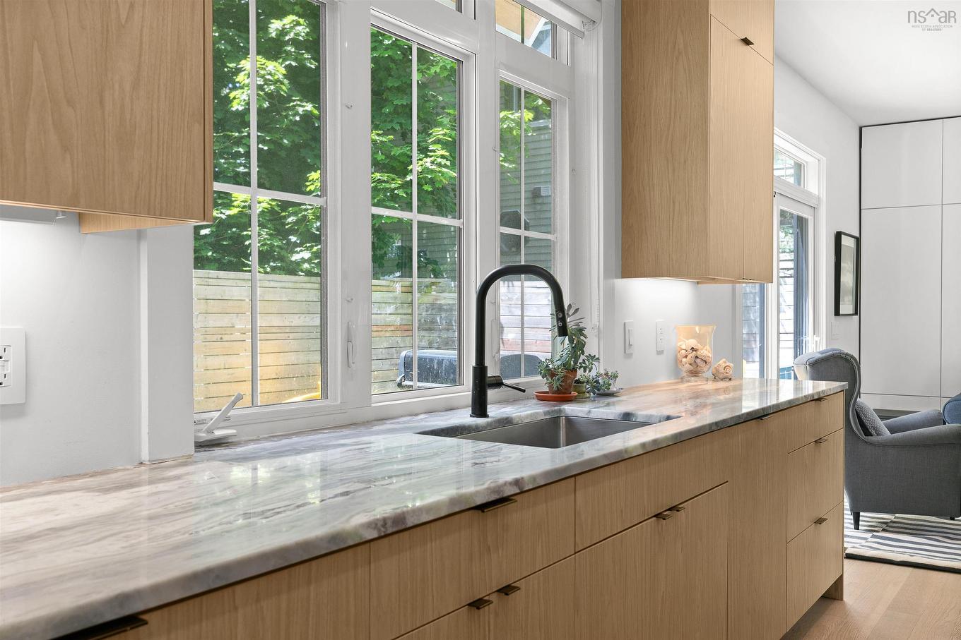 1594 Preston, Halifax, NS