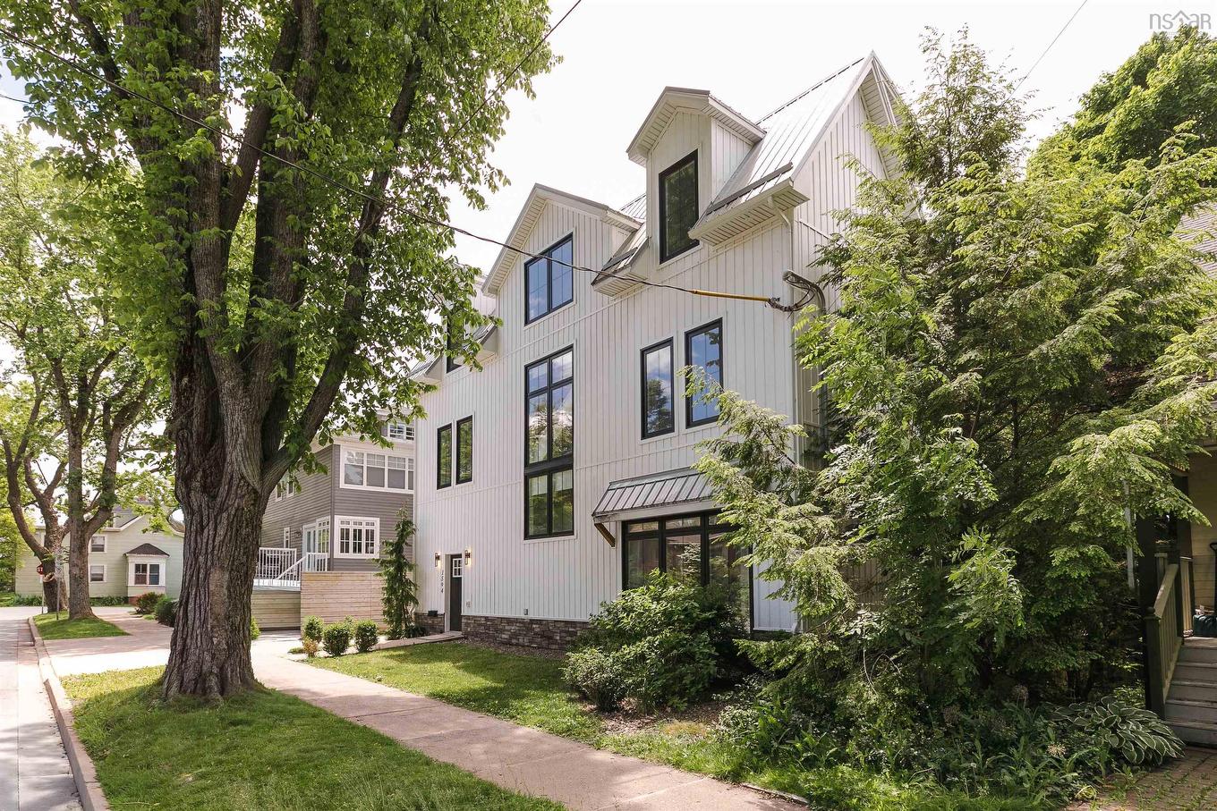 1594 Preston, Halifax, NS