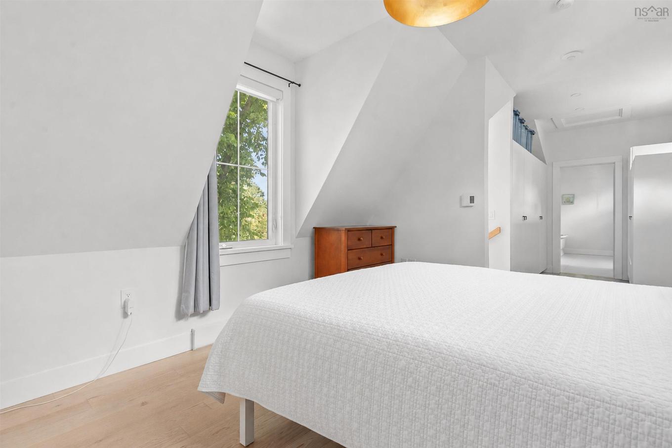 1594 Preston, Halifax, NS