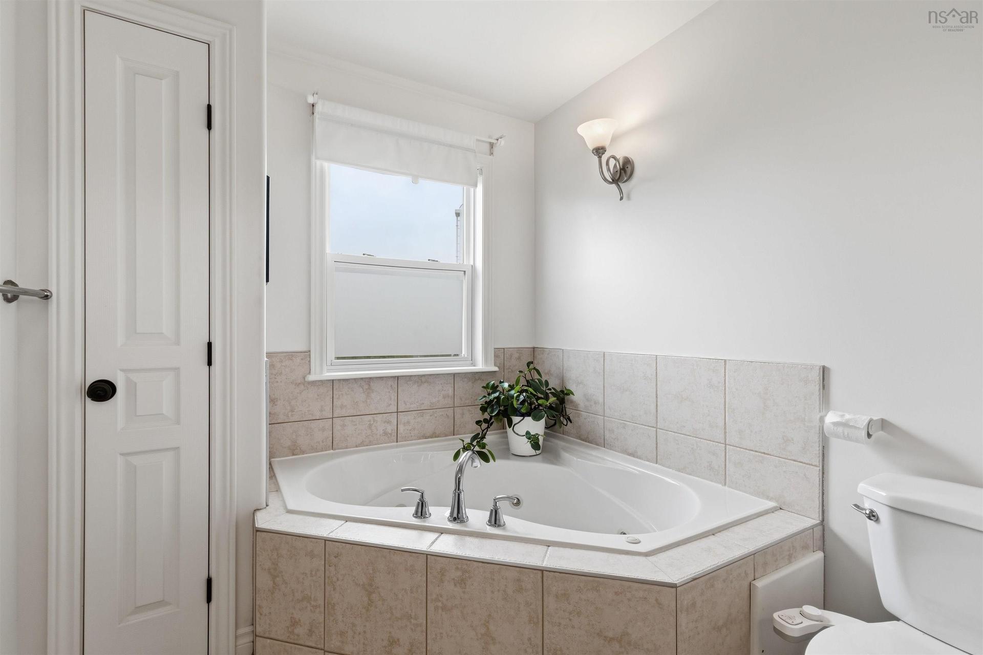 202 Transom Drive, Halifax, NS