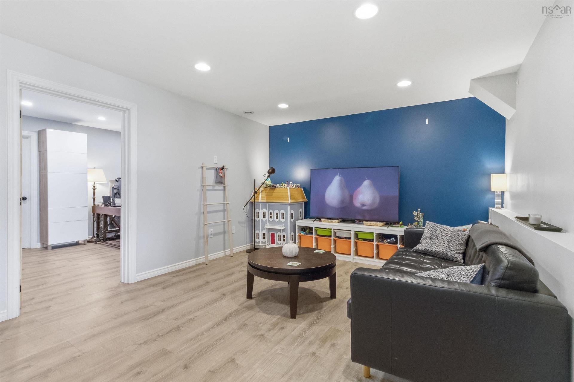 202 Transom Drive, Halifax, NS