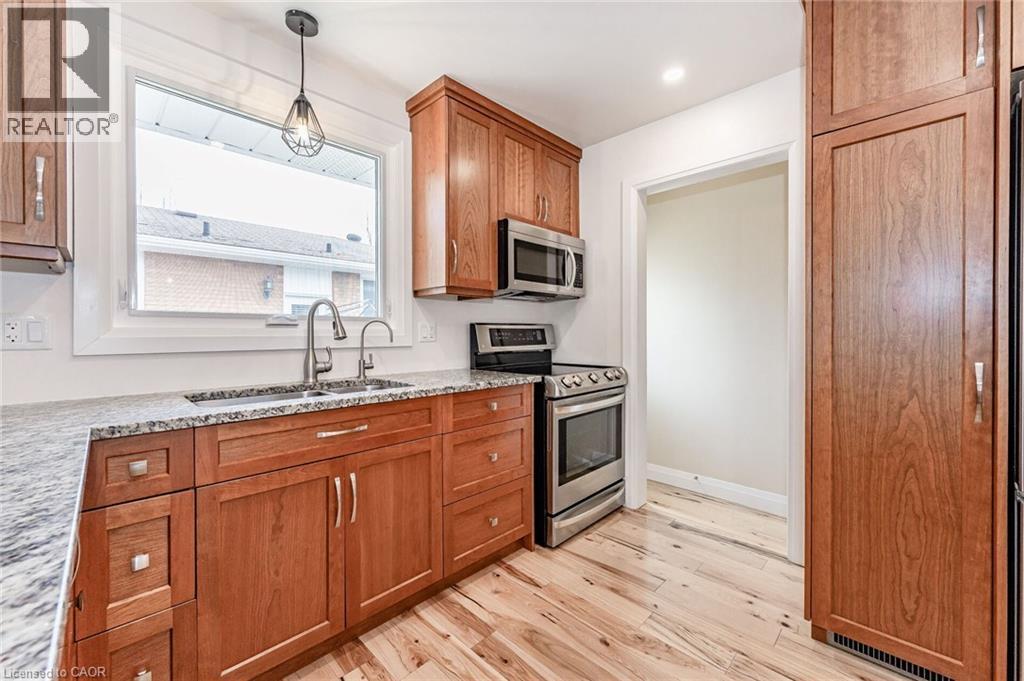47 Brookside Crescent, Kitchener, ON
