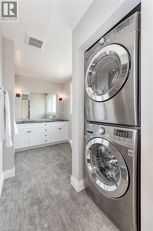 47 Brookside Crescent, Kitchener, ON