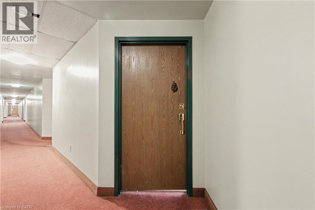 175 Hunter Street E Unit# 401, Hamilton, ON - Indoor Photo Showing Other Room