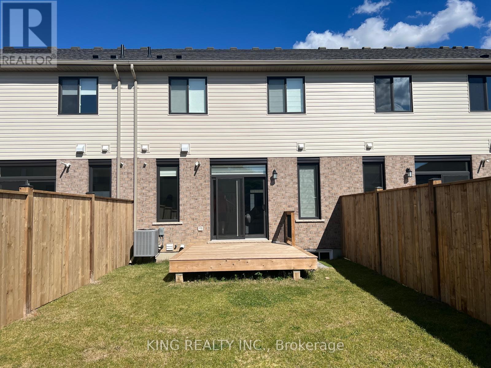 214 Renaissance Drive, St. Thomas, ON