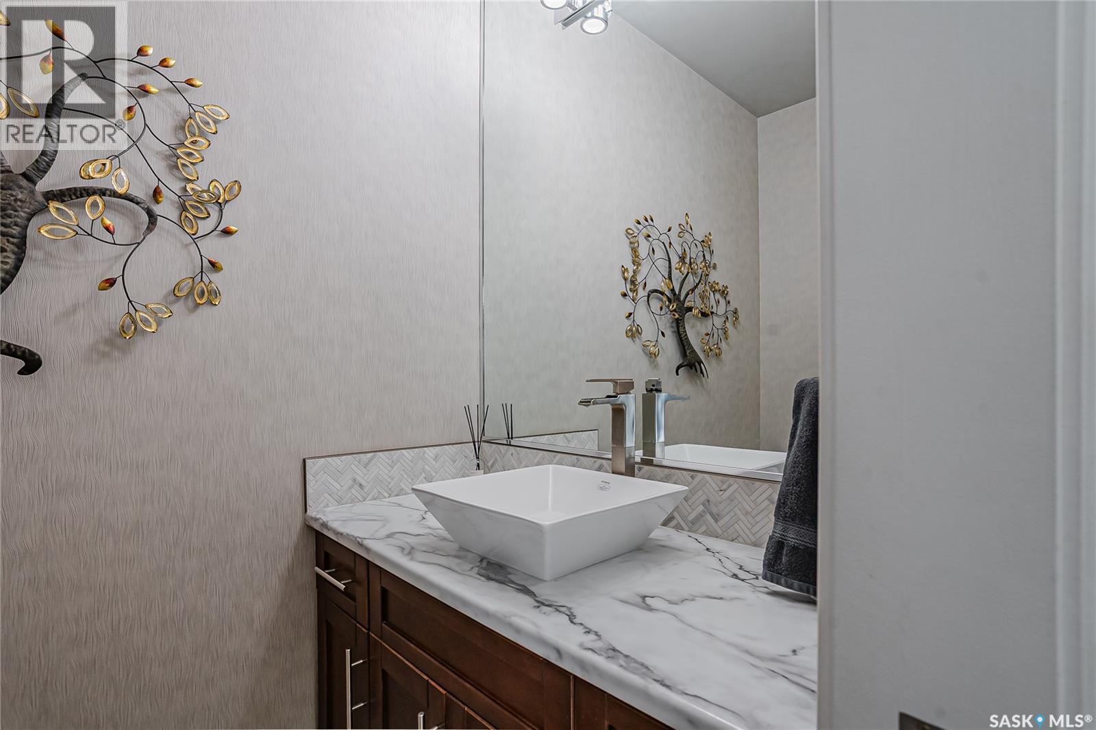 231 Brookshire Crescent, Saskatoon, SK