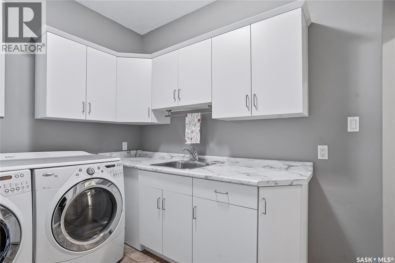 231 Brookshire Crescent, Saskatoon, SK