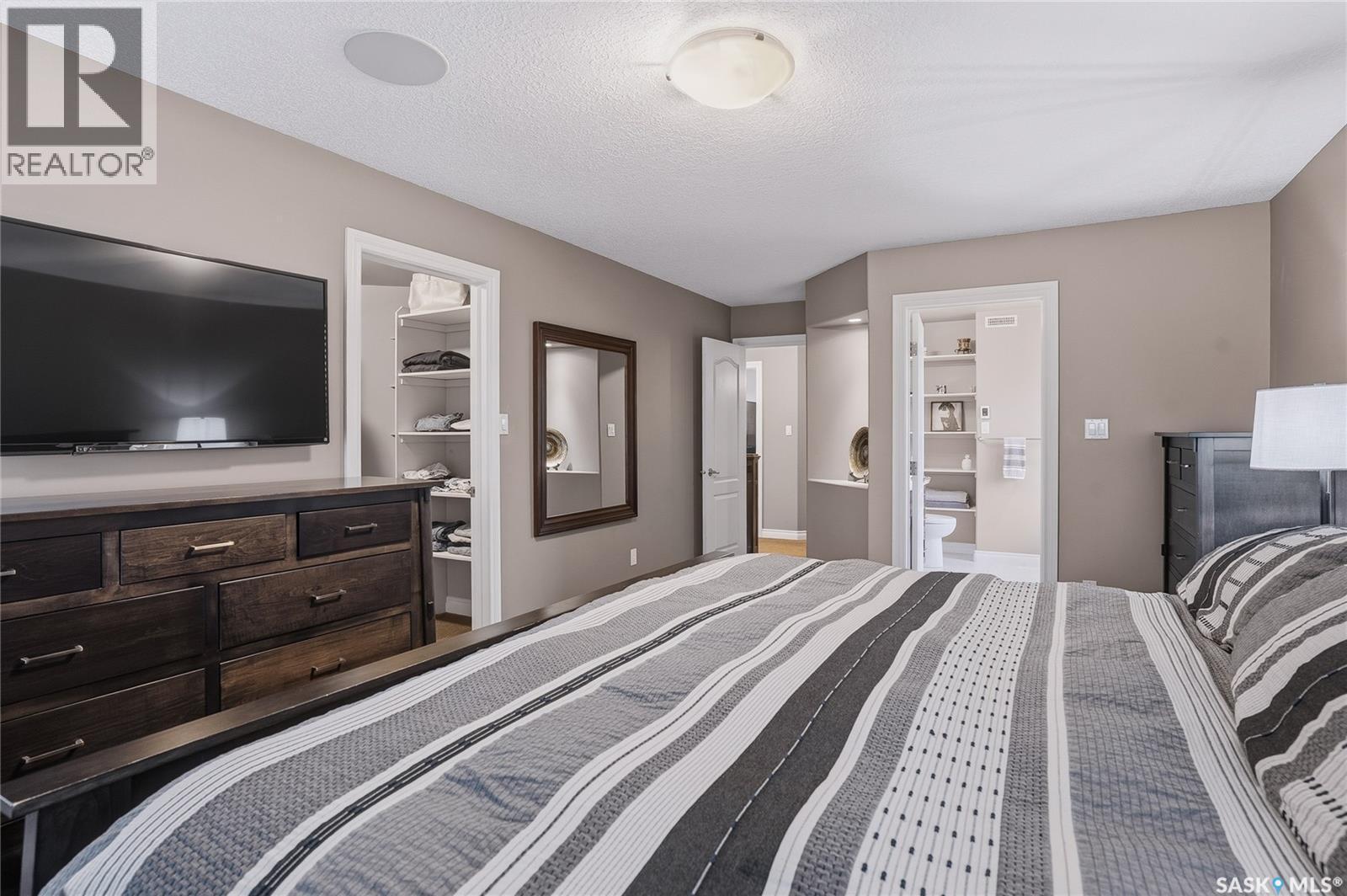 231 Brookshire Crescent, Saskatoon, SK