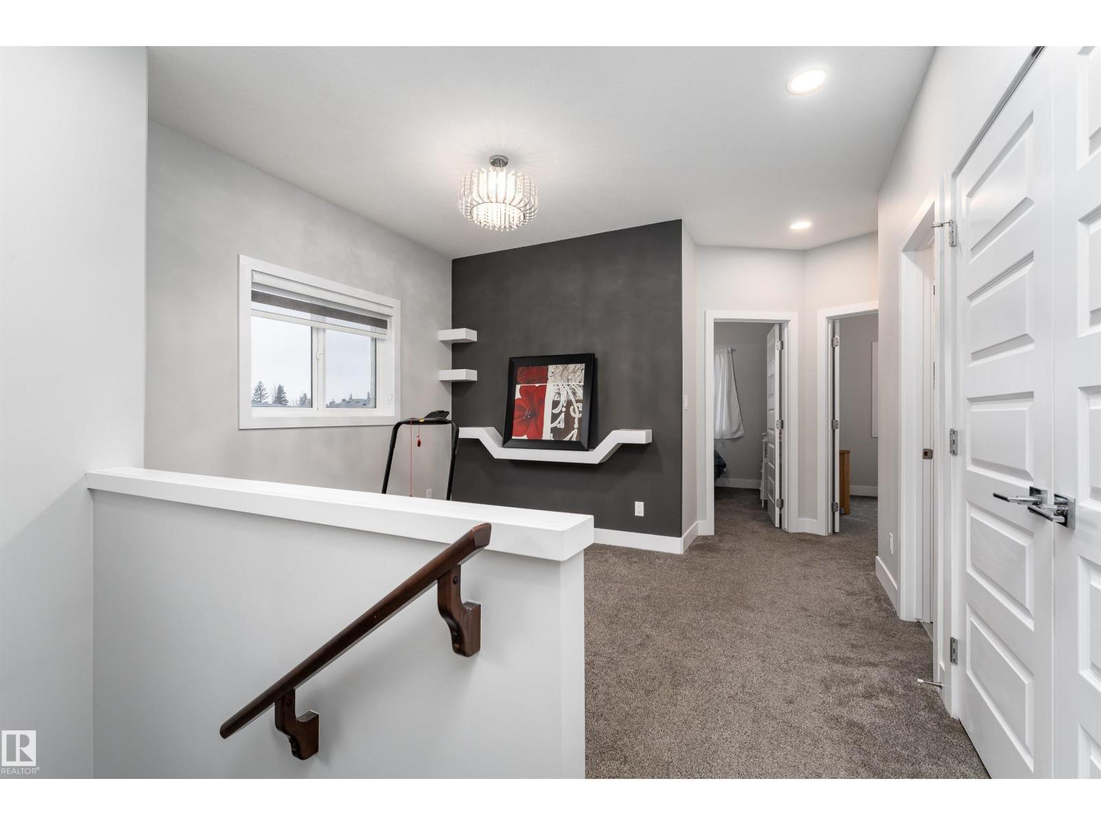 9338 Pear Li Sw, Edmonton, AB