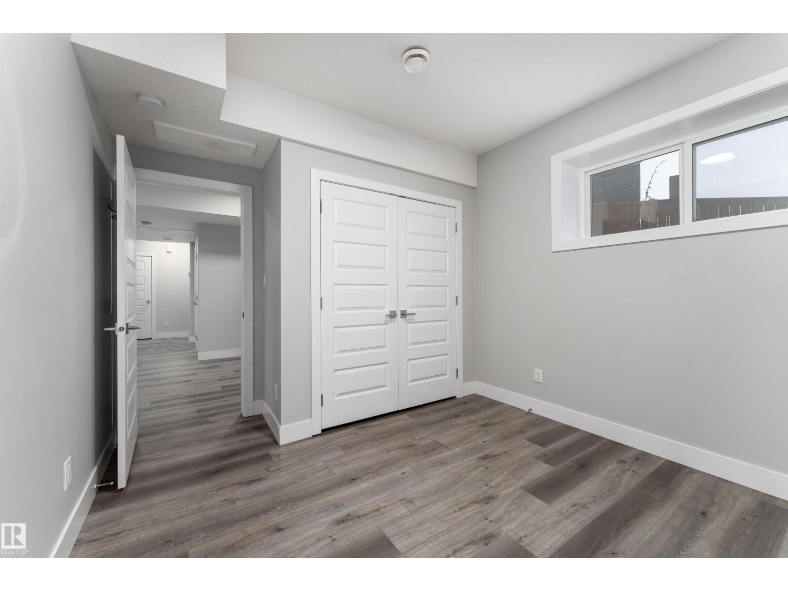 9338 Pear Li Sw, Edmonton, AB
