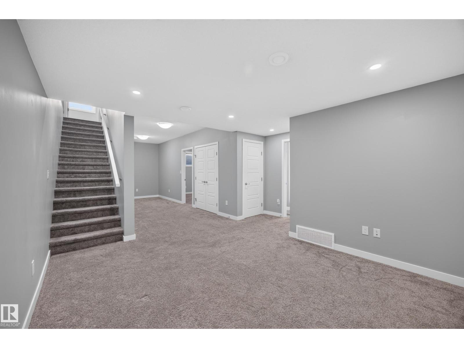 3025 Chokecherry Cm Sw, Edmonton, AB