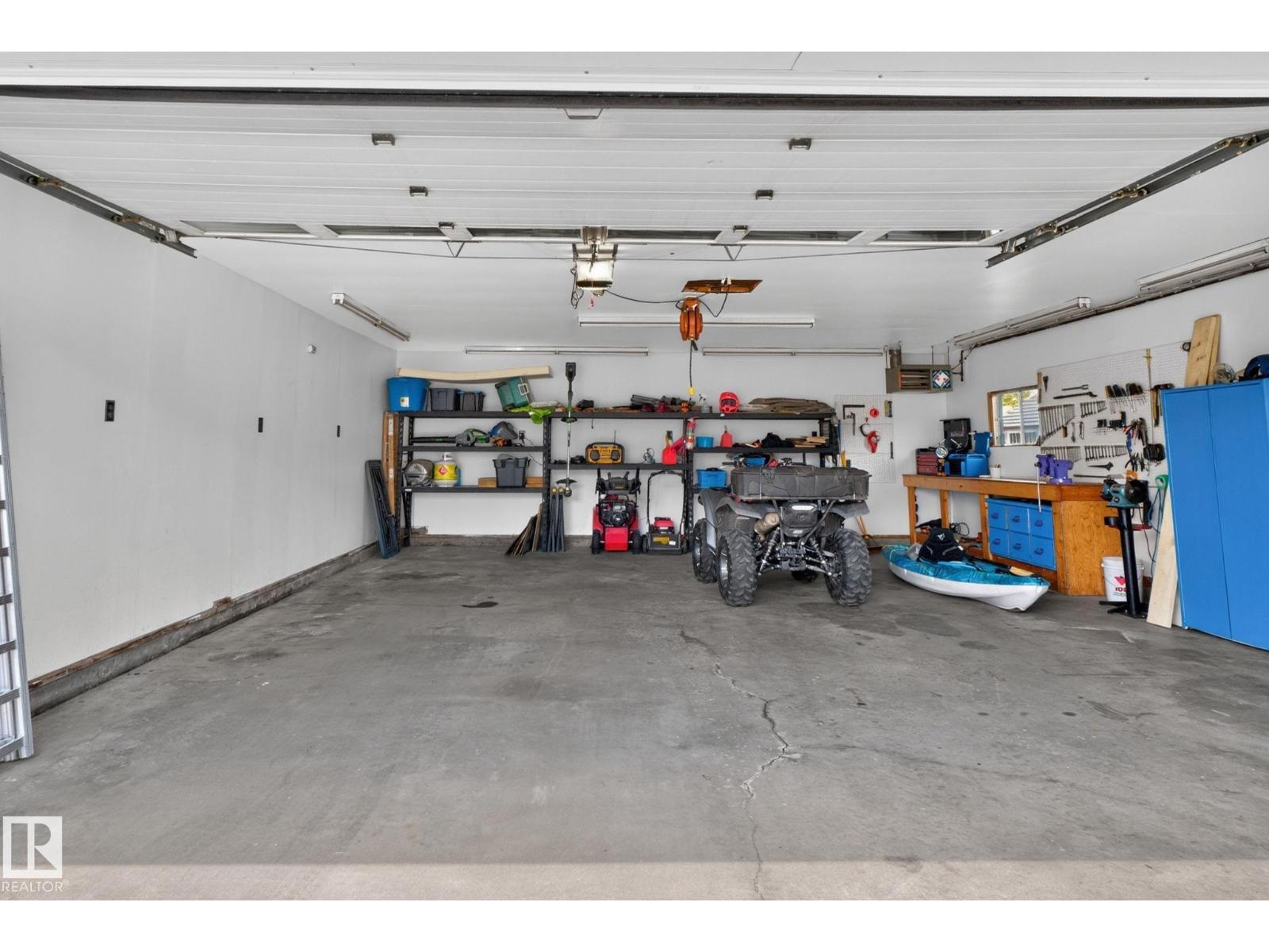 10308 166 Av Nw, Edmonton, AB