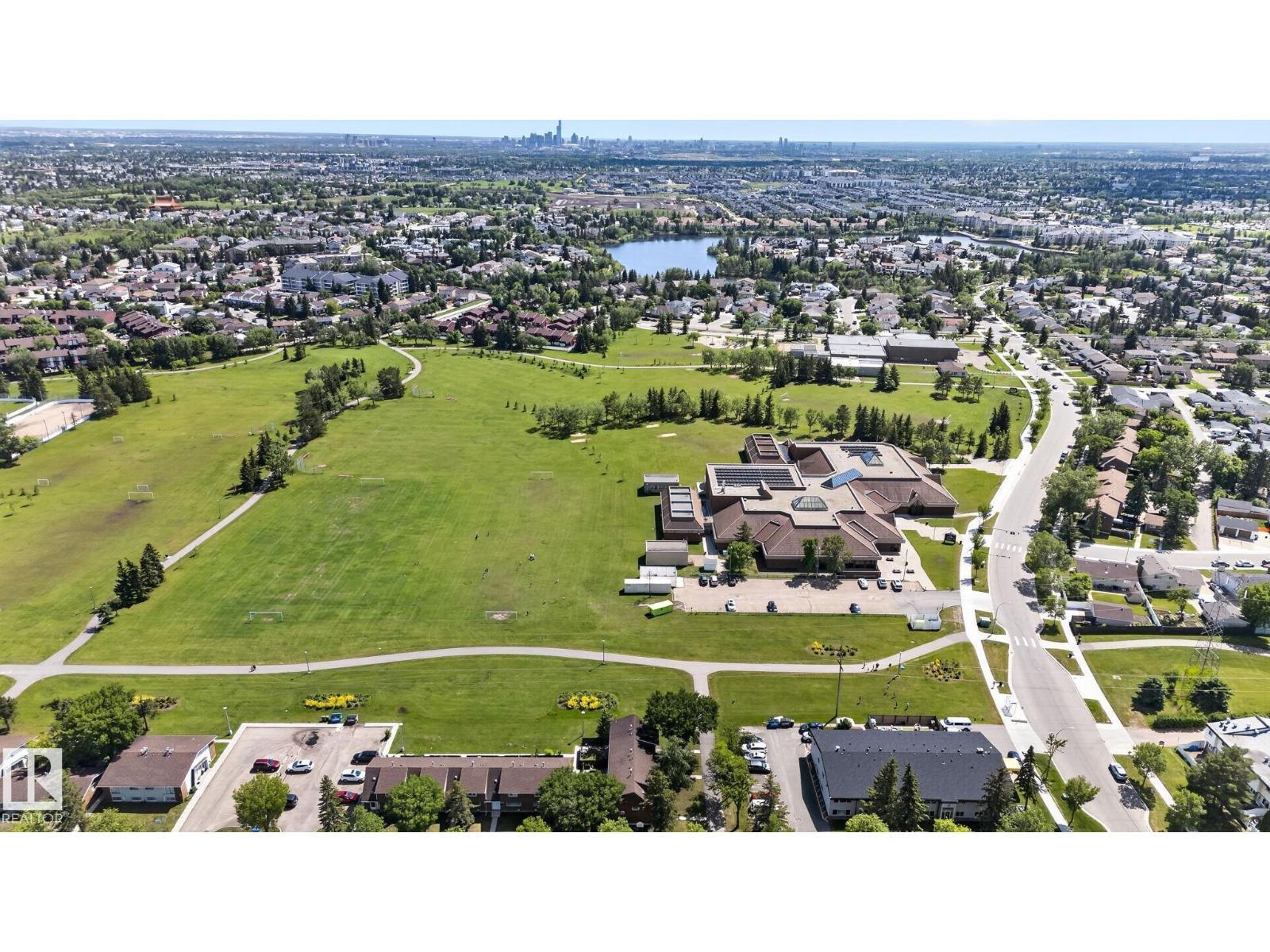 10308 166 Av Nw, Edmonton, AB