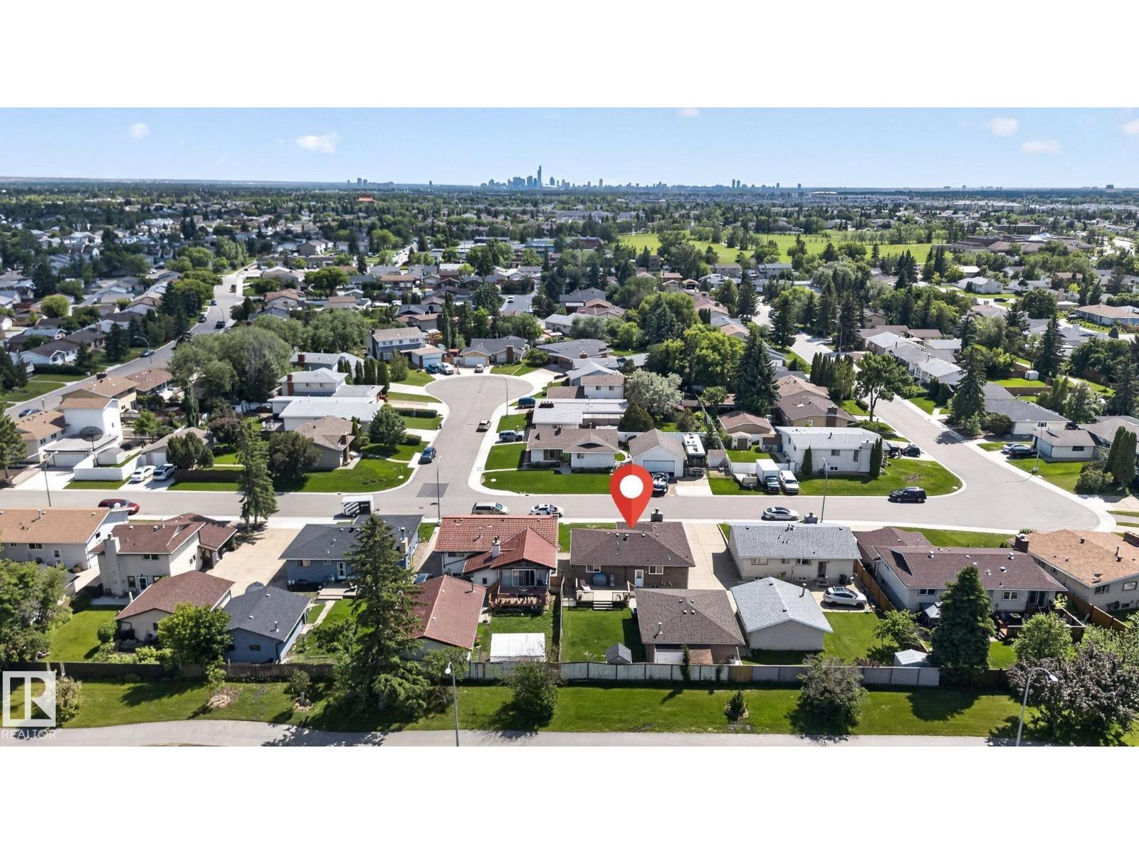 10308 166 Av Nw, Edmonton, AB