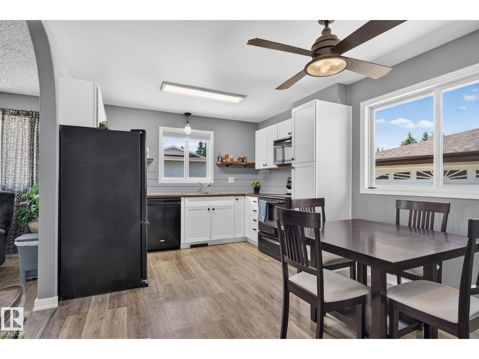 10308 166 Av Nw, Edmonton, AB