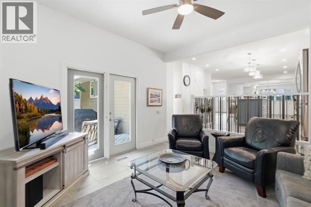124 Cantrell Place Sw, Calgary, AB