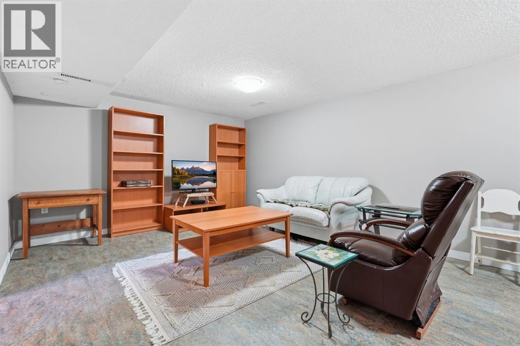 124 Cantrell Place Sw, Calgary, AB