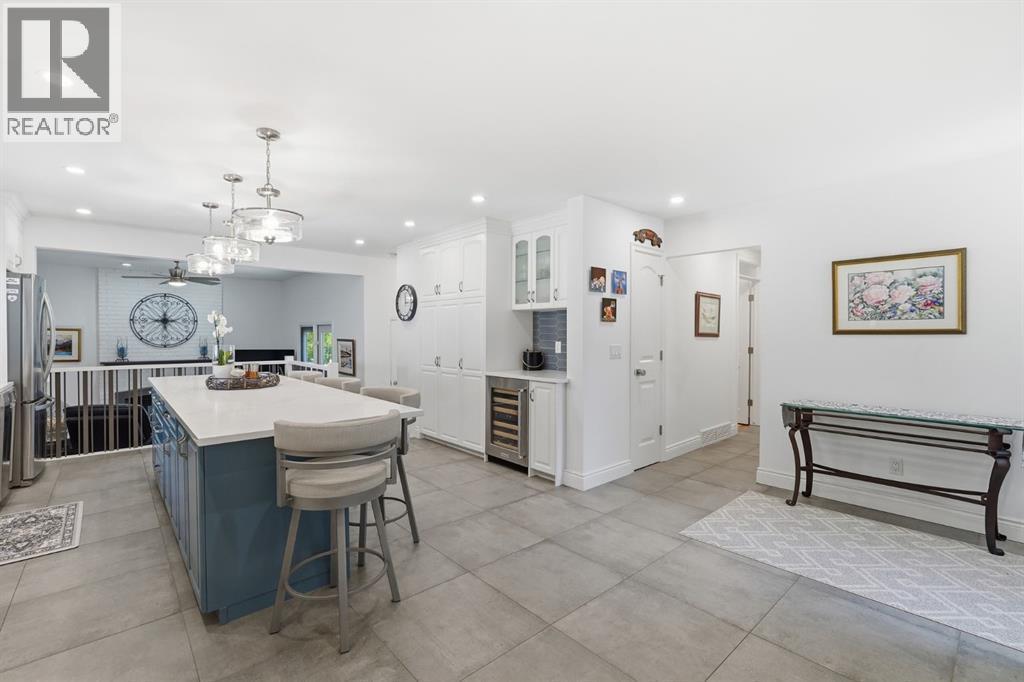124 Cantrell Place Sw, Calgary, AB