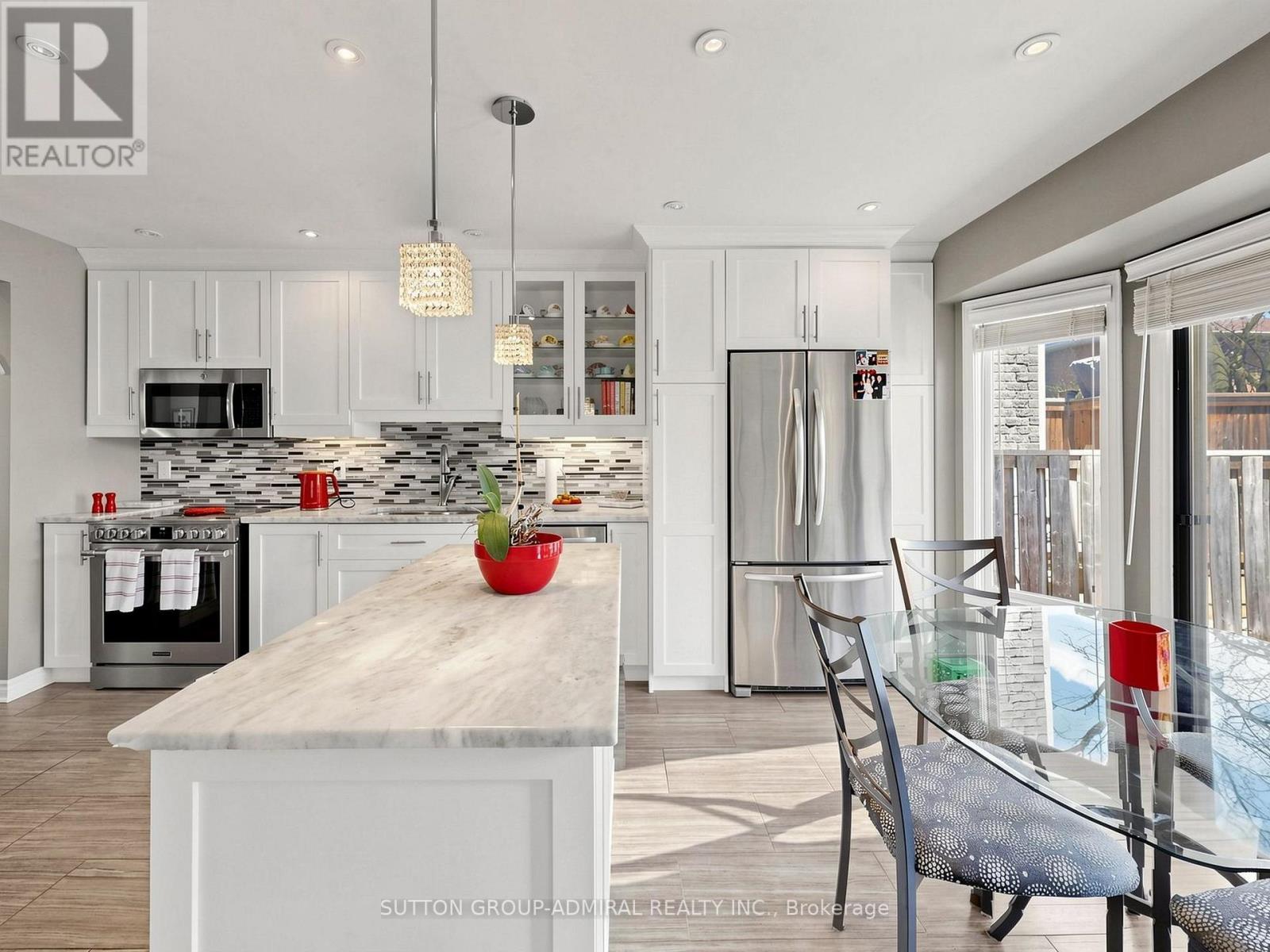 20 Esther Crescent, Vaughan, ON