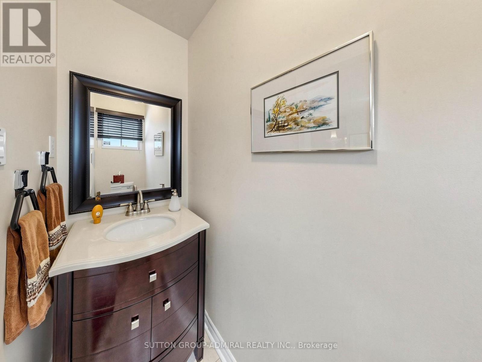 20 Esther Crescent, Vaughan, ON
