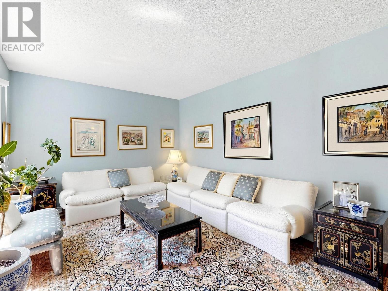 20 Esther Crescent, Vaughan, ON
