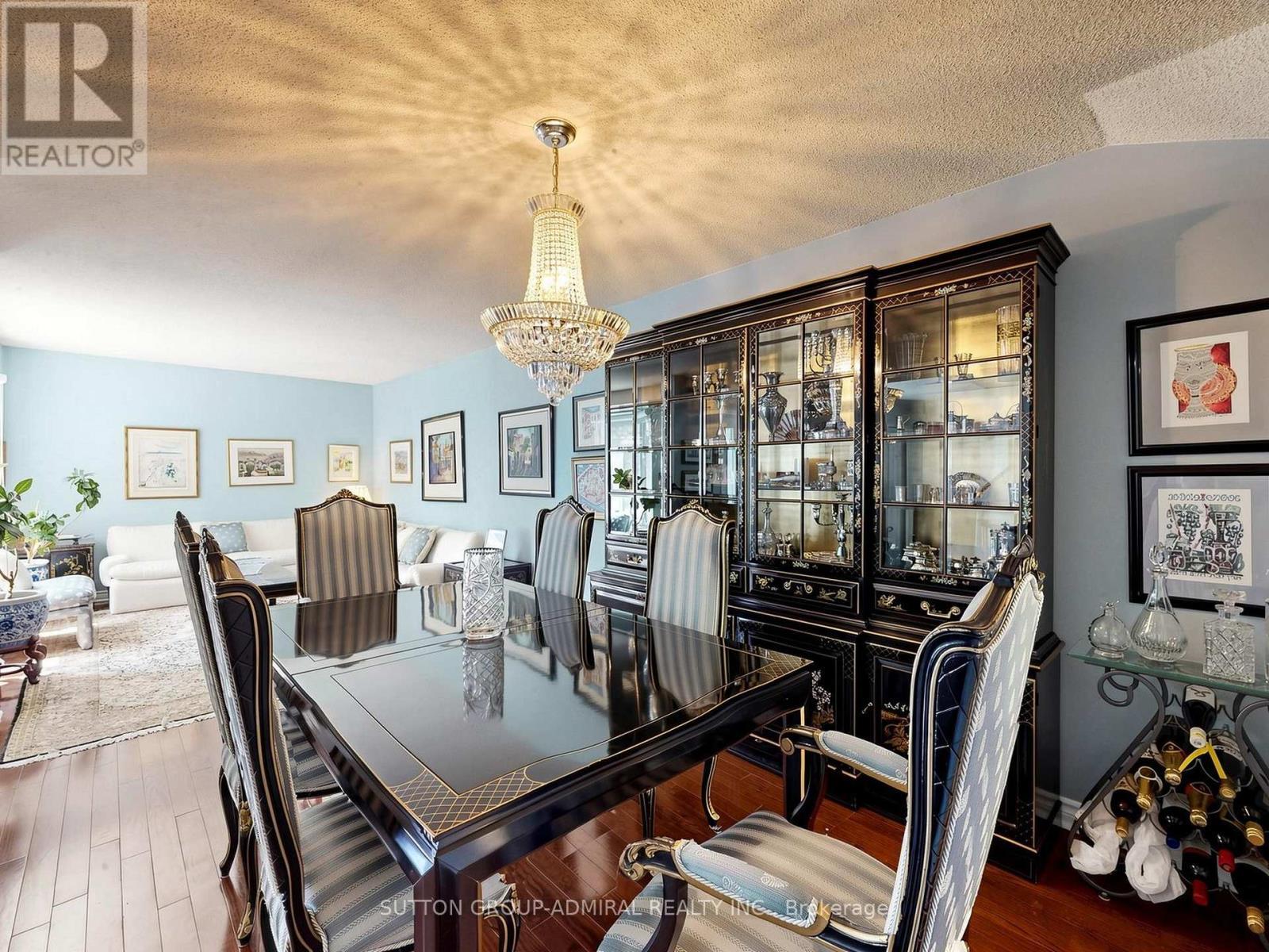 20 Esther Crescent, Vaughan, ON