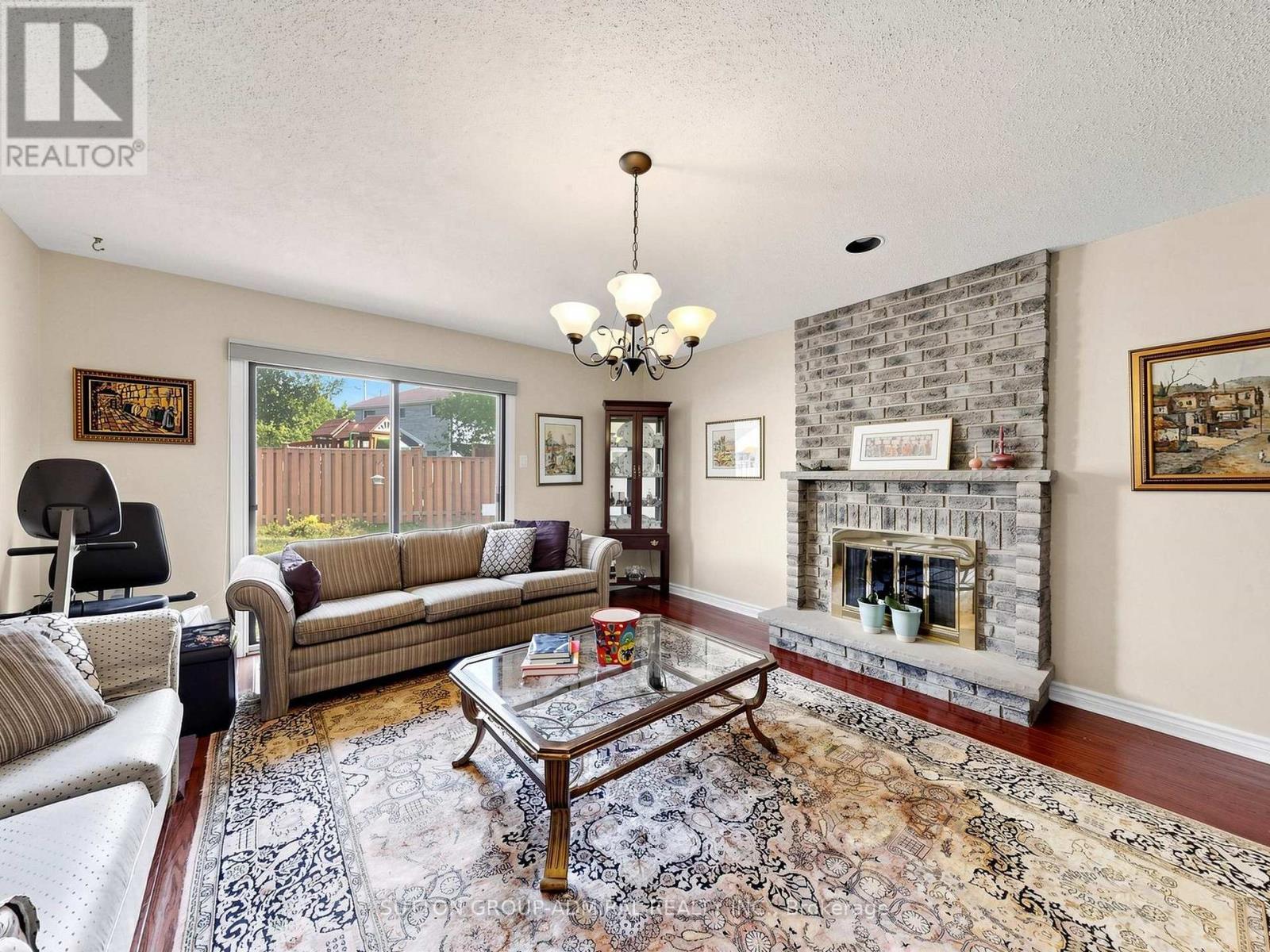 20 Esther Crescent, Vaughan, ON