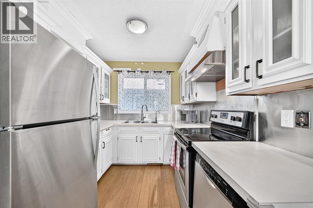 55 Doverglen Crescent Se, Calgary, AB