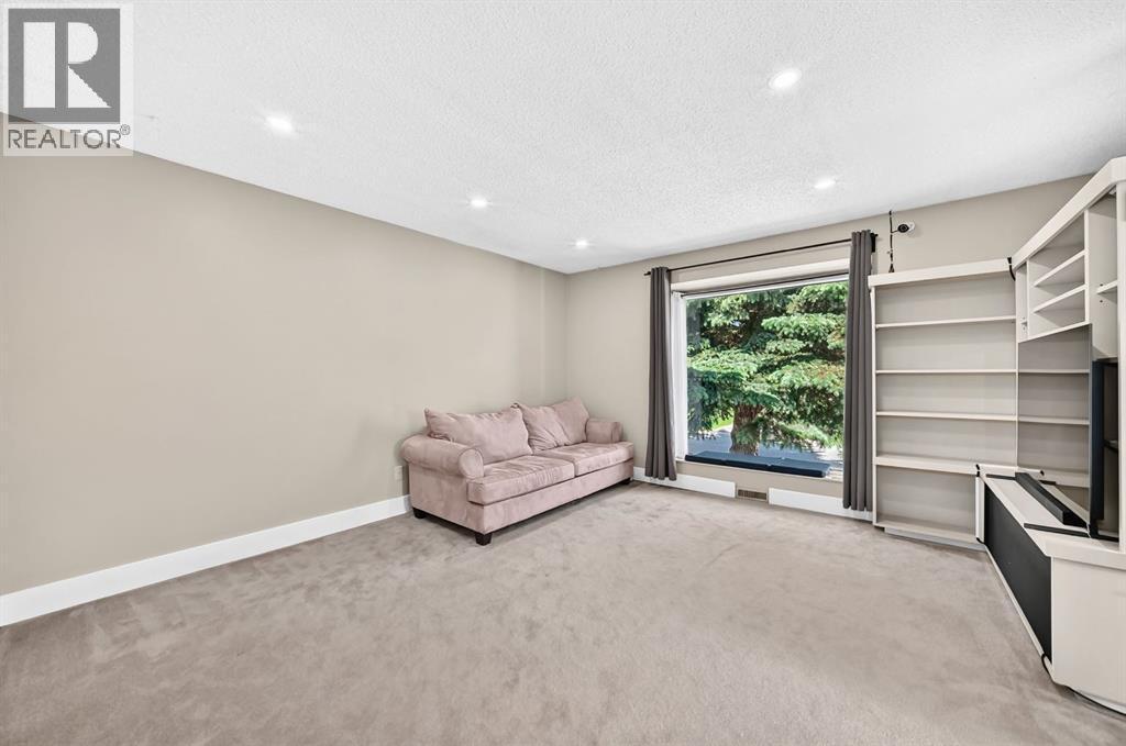 55 Doverglen Crescent Se, Calgary, AB