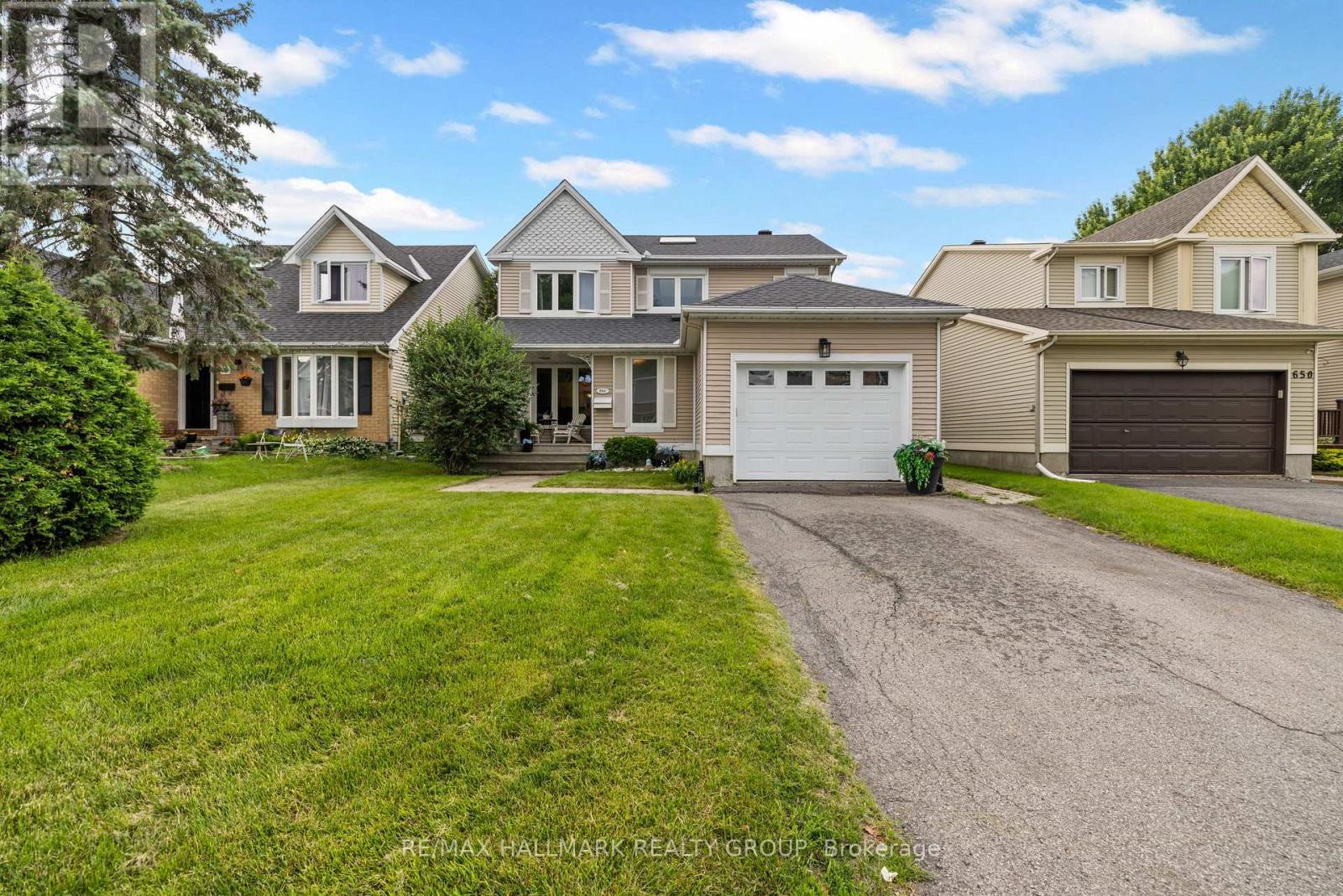 652 Thicket Way, Ottawa, ON