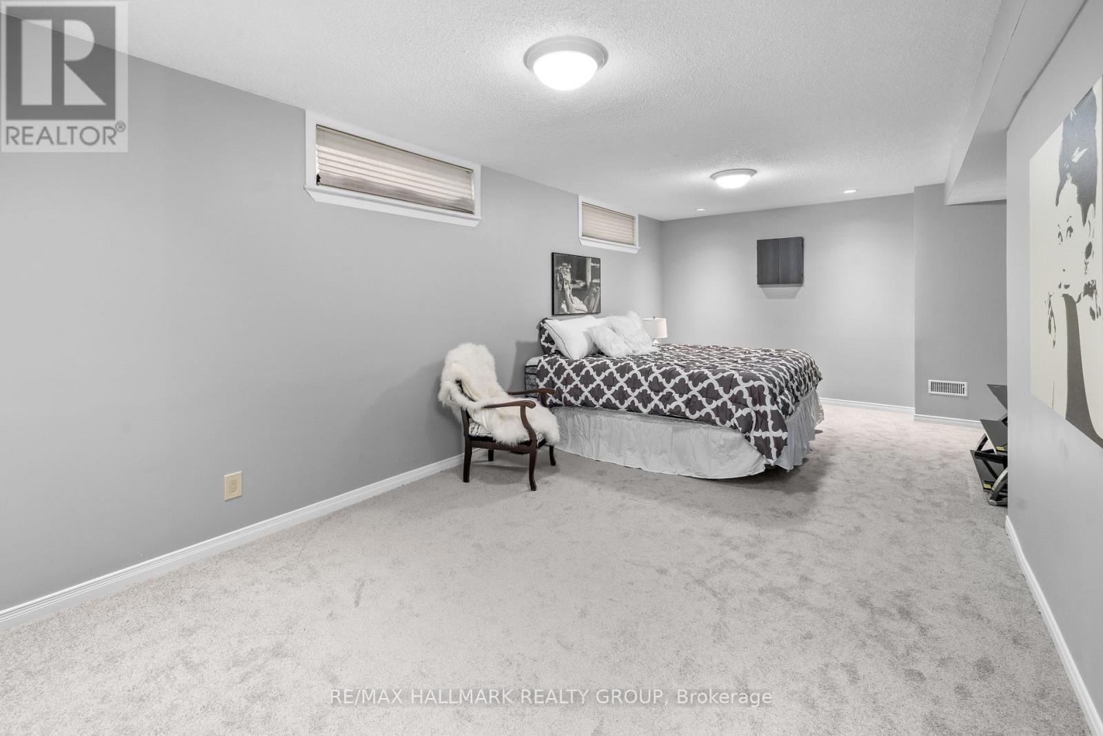 652 Thicket Way, Ottawa, ON